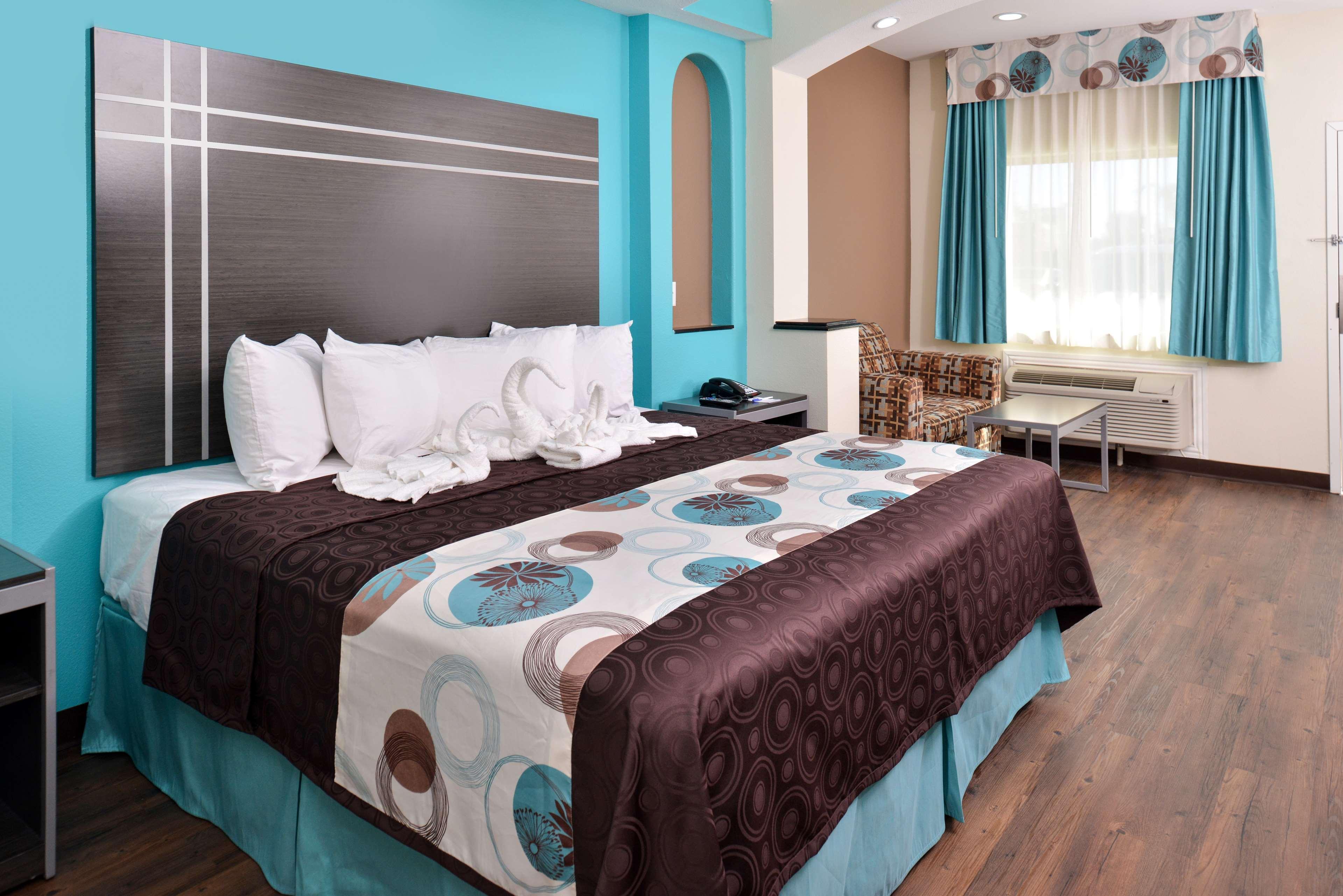 Americas Best Value Inn & Suites - Houston/Hwy 6 & Westpark Mission Bend Eksteriør billede