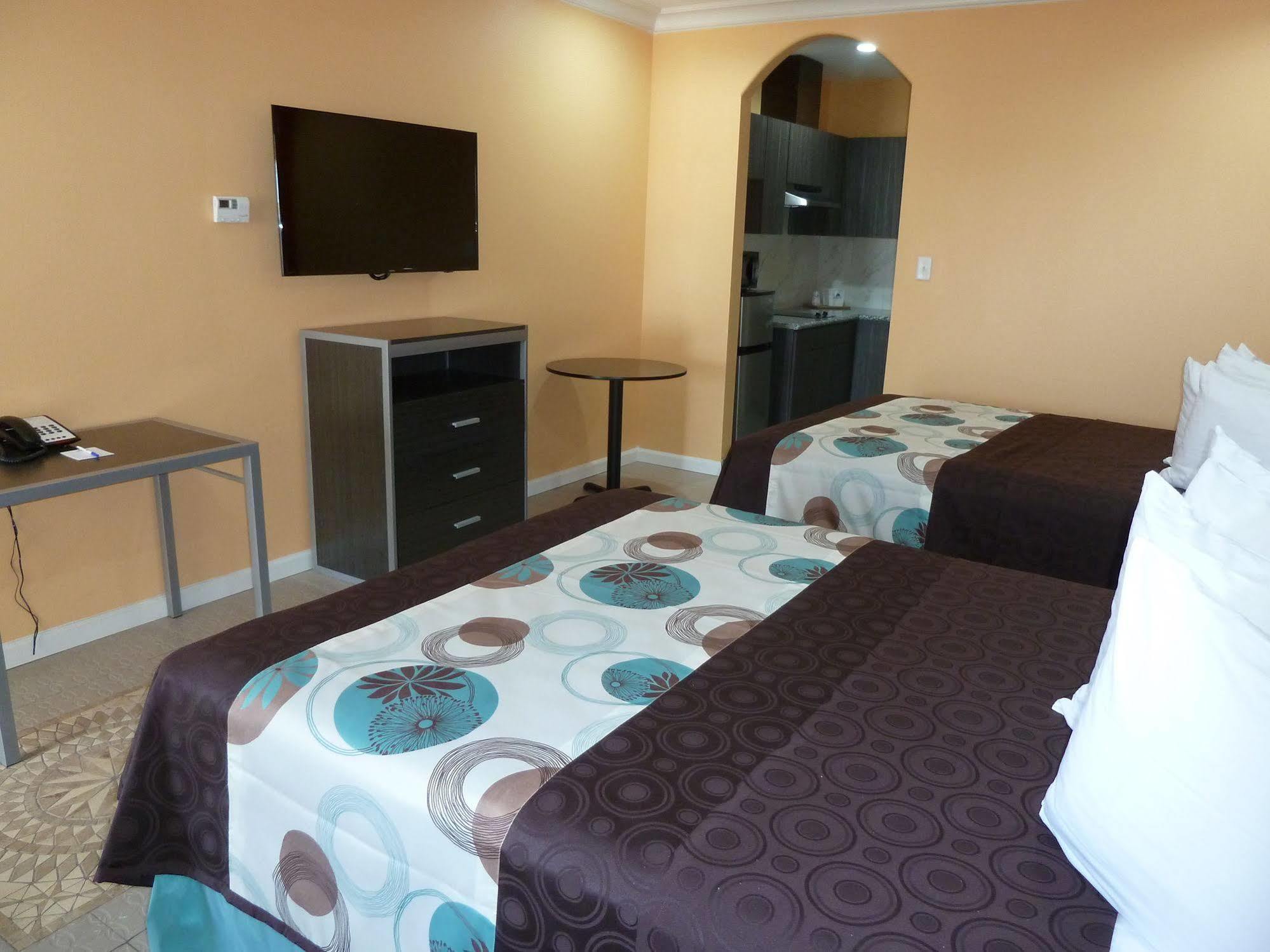 Americas Best Value Inn & Suites - Houston/Hwy 6 & Westpark Mission Bend Eksteriør billede